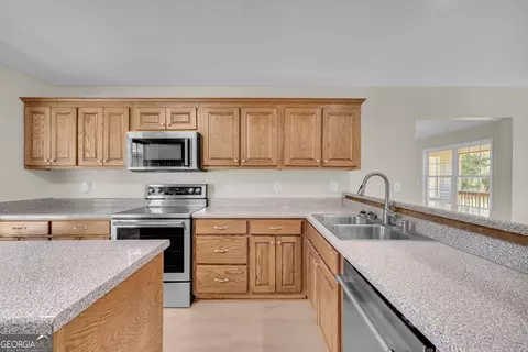Kitchen - 1836 Mize Rd, Toccoa, GA 30577 photo 2 of 5