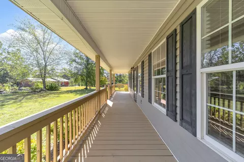 Exterior - 1836 Mize Rd, Toccoa, GA 30577 photo 7 of 10