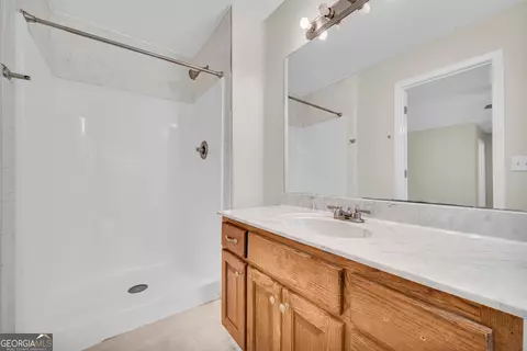 Bath - 1836 Mize Rd, Toccoa, GA 30577 photo 5 of 5