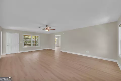 Living - 1836 Mize Rd, Toccoa, GA 30577 photo 4 of 7