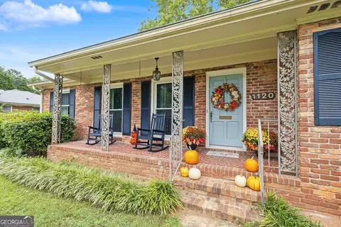 Exterior - 1120 Maple Dr, Griffin, GA 30224 photo 3 of 8