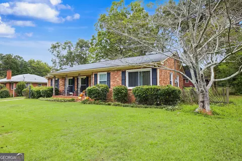 Exterior - 1120 Maple Dr, Griffin, GA 30224 photo 2 of 8