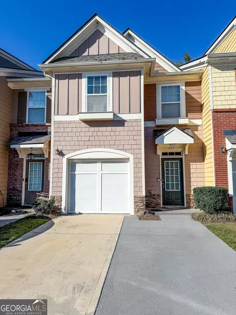 2077 Lakeshore Overlook Dr, Kennesaw, GA 30152