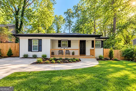 3132 Forrest Hills Dr, Hapeville, GA 30354