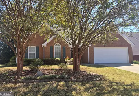 129 Meridian Dr, Stockbridge, GA 30281