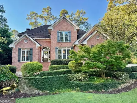 1450 Lakemist Ct, Roswell, GA 30075