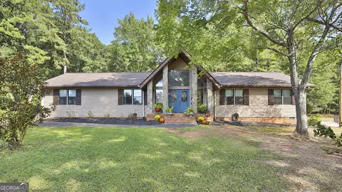 513 Avalon Dr, Fayetteville, GA 30214