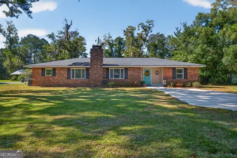 106 Gill St SW, Ludowici, GA 31316
