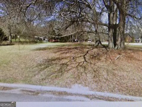 3102 Shepherds Dr, Loganville, GA 30052