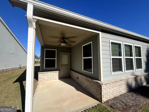 Exterior - 811 Pineberry Ct, Grayson, GA 30017 photo 6 of 7