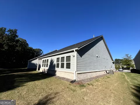Exterior - 811 Pineberry Ct, Grayson, GA 30017 photo 4 of 7