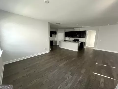 Living - 811 Pineberry Ct, Grayson, GA 30017 photo 6 of 7