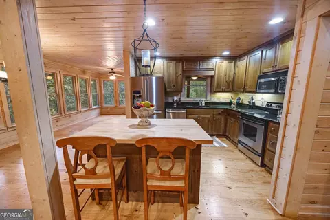 Kitchen - 85 Post Oak Ln, Jasper, GA 30143 photo 1 of 4