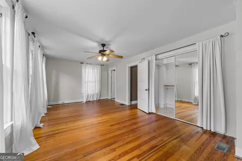 Bedroom - 124 Boulevard, Toccoa, GA 30577 photo 2 of 3