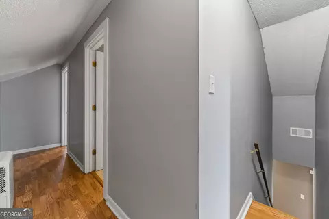 Entry Way - 124 Boulevard, Toccoa, GA 30577 photo 10 of 11