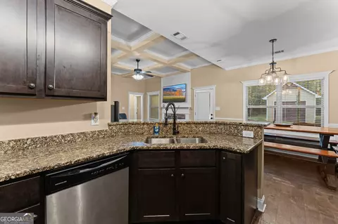 Kitchen - 637 Natures Walk, Gray, GA 31032 photo 3 of 3