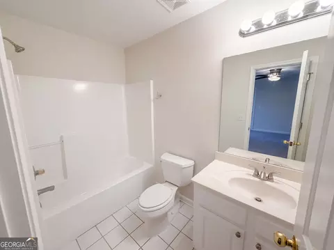 Bath - 3851 Bream Ct, Buford, GA 30519 photo 4 of 6