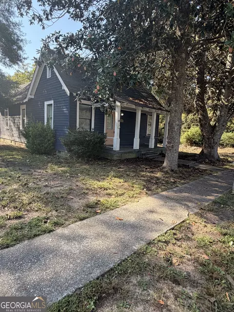 405 Green Ave, Hogansville, GA 30230