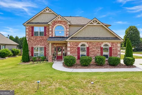 511 Starmist Ct, Loganville, GA 30052