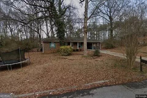 5031 Oakdale Dr, Douglasville, GA 30135