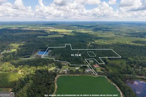 Ac Warren Burns Drive, Screven, GA 30467