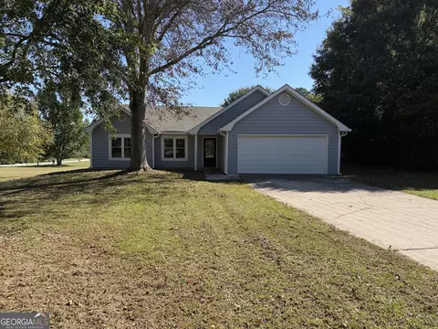 3040 Raymonds Ct, Loganville, GA 30052