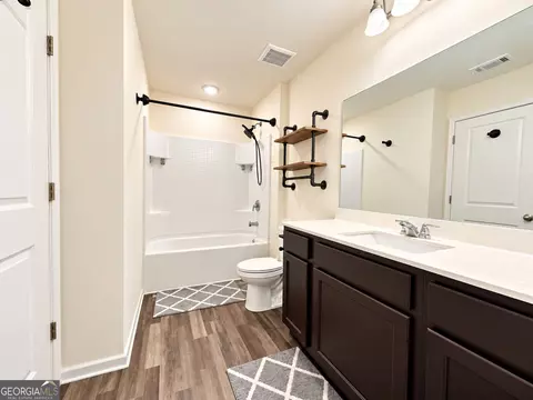Bath - 11903 Fuller St, Hampton, GA 30228 photo 1 of 5