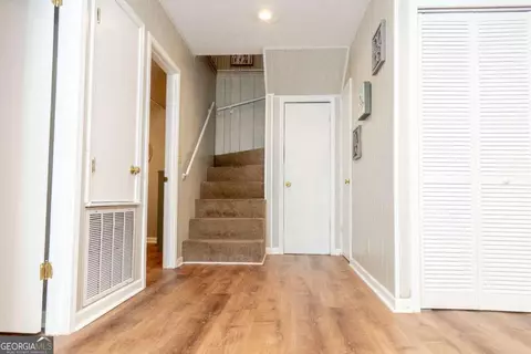 Entry Way - Undisclosed, Pine Mountain, GA 31822 photo 2 of 2