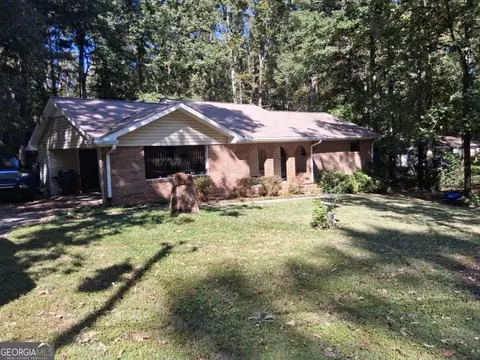 6271 Valhalla Dr, Douglasville, GA 30135
