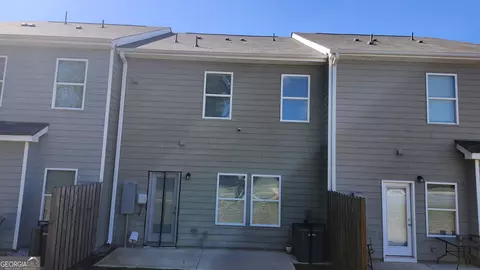Exterior - 11692 Mendenhall Ct, Hampton, GA 30228 photo 2 of 3