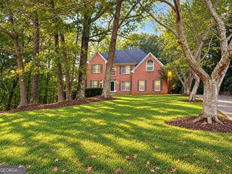 619 Springharbor Dr, Woodstock, GA 30188