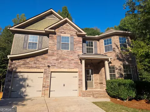 996 Spanish Moss Trl, Loganville, GA 30052