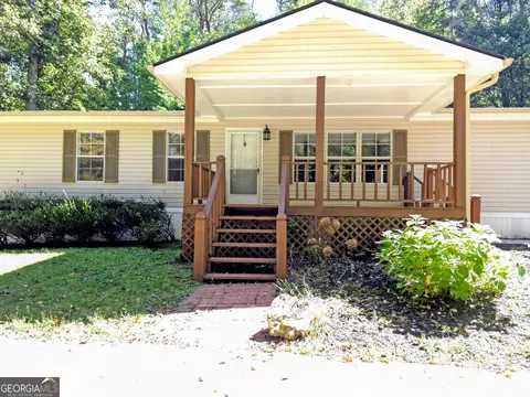 481 Ash Loop Rd, Blue Ridge, GA 30513