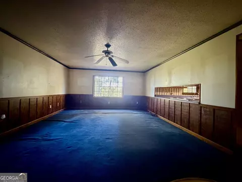 Living - 511 Brookdale Dr, Dublin, GA 31021 photo 4 of 10