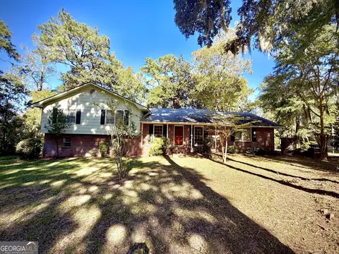 Exterior - 511 Brookdale Dr, Dublin, GA 31021 photo 7 of 8