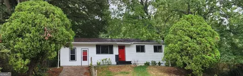 5904 Heatherwood Ln, Riverdale, GA 30296