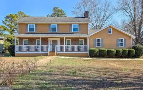 3944 Thornhill Dr SW, Lilburn, GA 30047