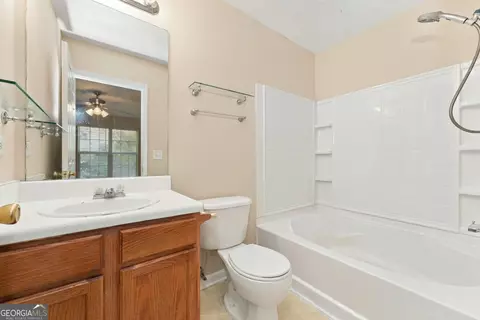 Bath - 2820 Norfair Loop, Lithonia, GA 30038 photo 2 of 3