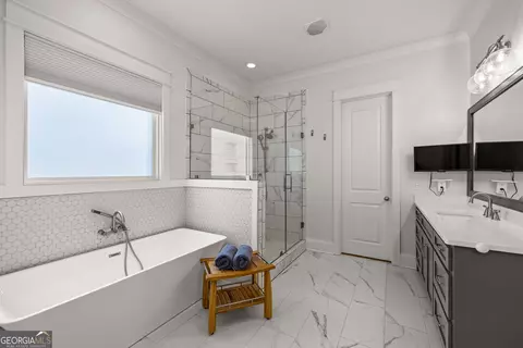 Bath - 160 Brayden Dr, Tyrone, GA 30290 photo 3 of 12