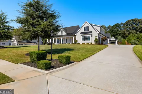 Exterior - 160 Brayden Dr, Tyrone, GA 30290 photo 3 of 14