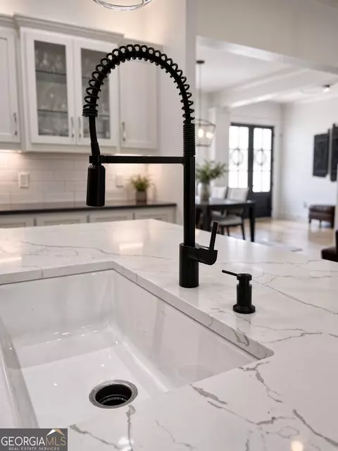 Kitchen - 160 Brayden Dr, Tyrone, GA 30290 photo 3 of 8