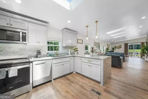 Kitchen - 163 Leonard Rd, Lagrange, GA 30241 photo 2 of 2