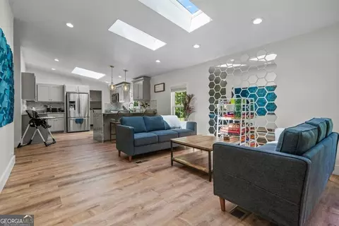 Living - 163 Leonard Rd, Lagrange, GA 30241 photo 1 of 3