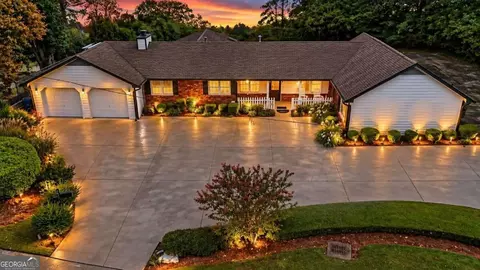 3605 Shallowford Rd, Marietta, GA 30062