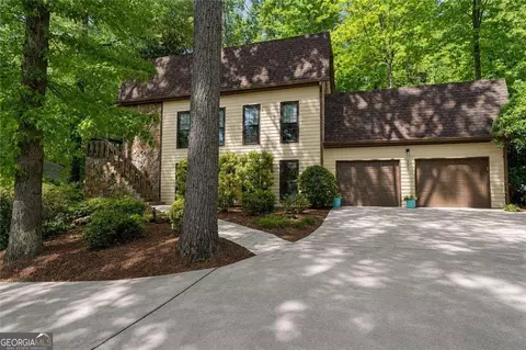 395 Nottingham Dr, Marietta, GA 30066