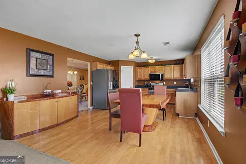 Dining - 11608 Sarah Loop, Hampton, GA 30228 photo 3 of 6