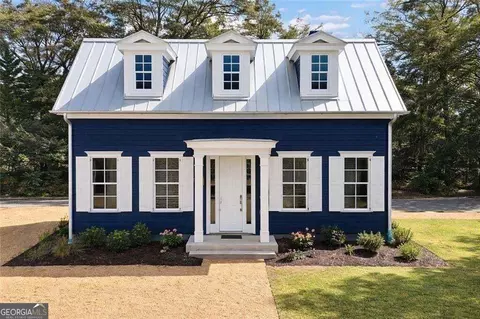 126 Morgan St, Senoia, GA 30276