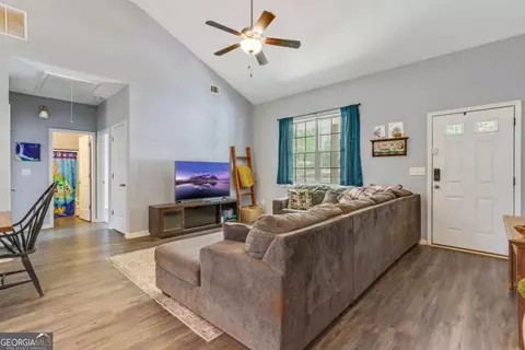 Entry Way - 47 Weathington Rd, Temple, GA 30179 photo 2 of 3