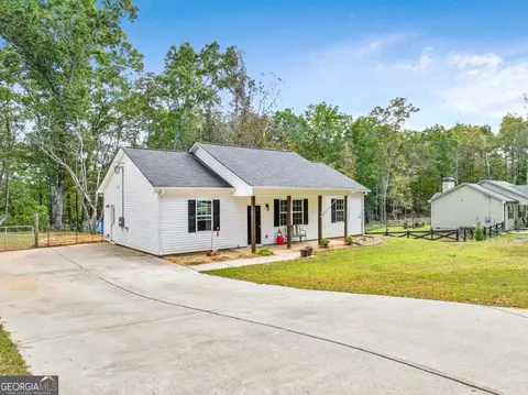 Exterior - 47 Weathington Rd, Temple, GA 30179 photo 3 of 9