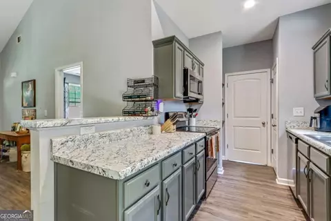 Kitchen - 47 Weathington Rd, Temple, GA 30179 photo 1 of 2